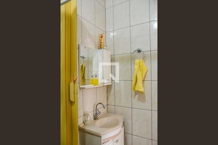 Casa à venda com 200m², 2 quartos e 2 vagasBanheiro 2