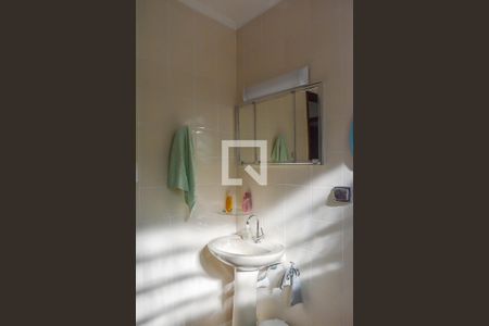 Casa à venda com 200m², 2 quartos e 2 vagasBanheiro