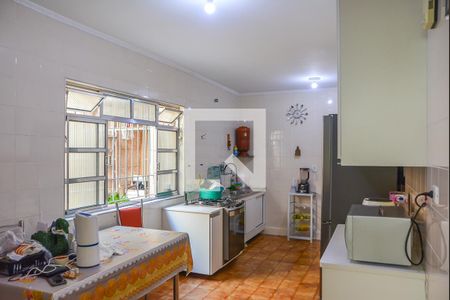 Casa à venda com 200m², 2 quartos e 2 vagasCozinha