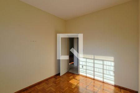 Quarto 2 de casa para alugar com 3 quartos, 381m² em Aparecida, Belo Horizonte