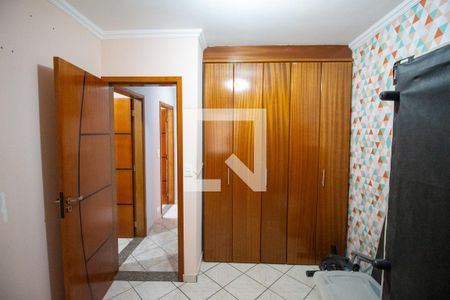 Quarto 1 de apartamento para alugar com 2 quartos, 60m² em Parque Paineiras, São Paulo