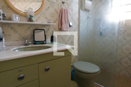 Casa à venda com 120m², 2 quartos e 1 vagaBanheiro 