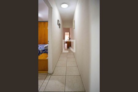 Casa à venda com 185m², 2 quartos e 2 vagasCorredor