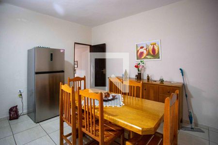 Casa à venda com 185m², 2 quartos e 2 vagasSala de Jantar