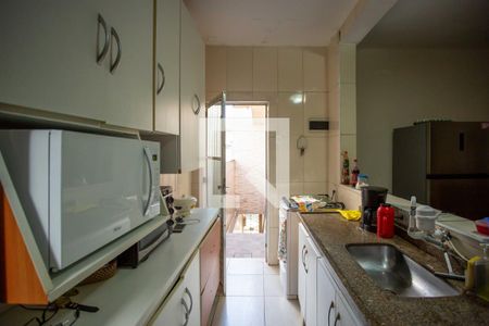 Casa à venda com 185m², 2 quartos e 2 vagasCozinha