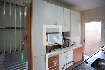 Casa à venda com 185m², 2 quartos e 2 vagasCozinha