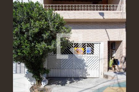 Casa à venda com 185m², 2 quartos e 2 vagasFachada