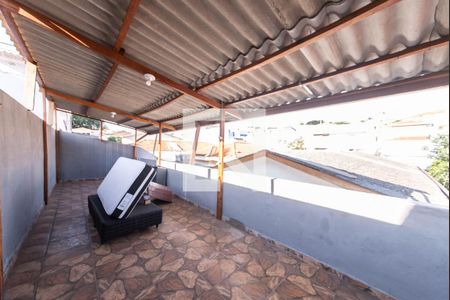 Casa à venda com 168m², 3 quartos e 2 vagasQuintal