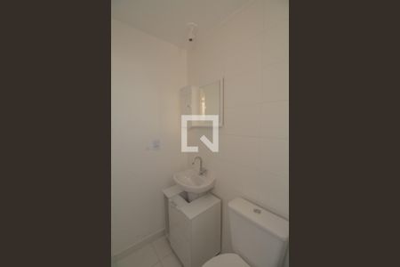 Banheiro de apartamento para alugar com 1 quarto, 38m² em Vila Fatima, São Paulo