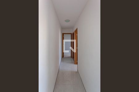 Corredor de apartamento para alugar com 2 quartos, 55m² em Castelo, Belo Horizonte