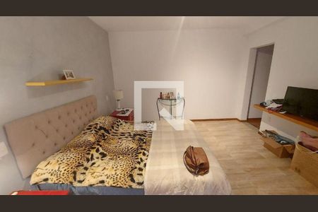 Casa à venda com 3 quartos, 205m² em Butantã, São Paulo