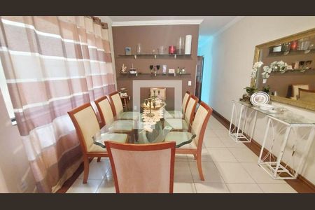 Casa à venda com 3 quartos, 205m² em Butantã, São Paulo