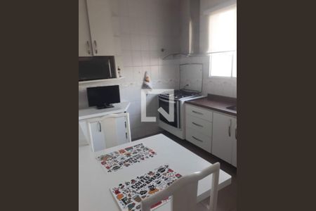 Casa à venda com 3 quartos, 260m² em Jardim das Vertentes, São Paulo