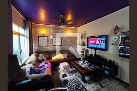 Casa à venda com 3 quartos, 200m² em Vila Gomes, São Paulo