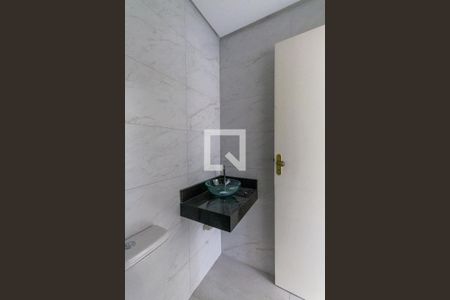 Apartamento à venda com 34m², 2 quartos e sem vaga Apartamento à venda com 34m², 2 quartos e sem vagaBanheiro