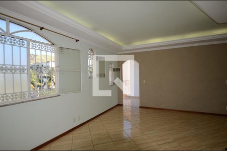 Apartamento para alugar com 140m², 3 quartos e 1 vagaSala