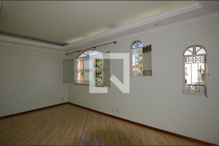 Apartamento para alugar com 140m², 3 quartos e 1 vagaSala