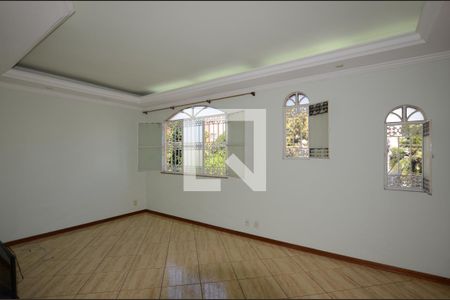 Apartamento para alugar com 140m², 3 quartos e 1 vagaSala