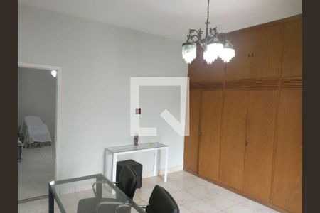 Casa à venda com 4 quartos, 300m² em Ipiranga, São Paulo