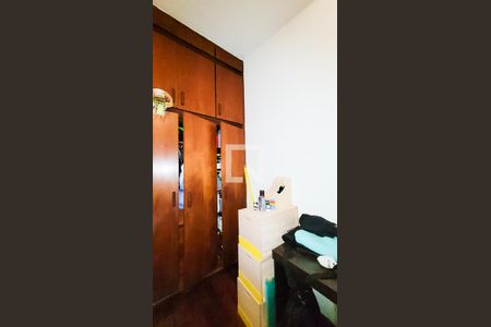 Casa de condomínio à venda com 206m², 4 quartos e 6 vagasQuarto 1