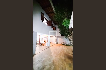 Casa de condomínio à venda com 206m², 4 quartos e 6 vagasÁrea gourmet