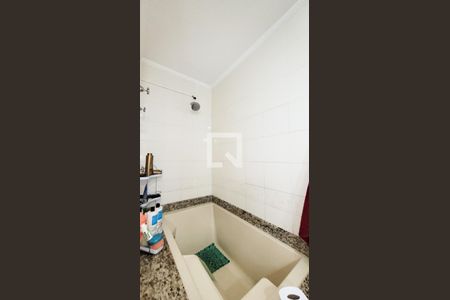 Casa de condomínio à venda com 206m², 4 quartos e 6 vagasBanheiro