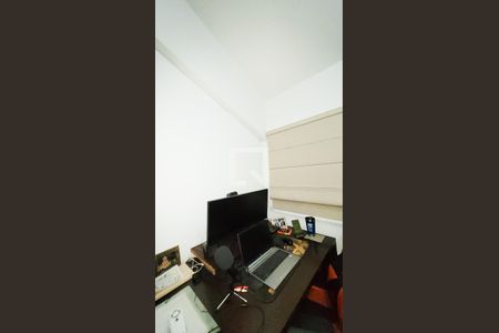 Casa de condomínio à venda com 206m², 4 quartos e 6 vagasEscritório