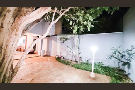 Casa de condomínio à venda com 206m², 4 quartos e 6 vagasÁrea gourmet