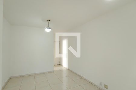 sala de apartamento para alugar com 3 quartos, 73m² em Tanque, Rio de Janeiro