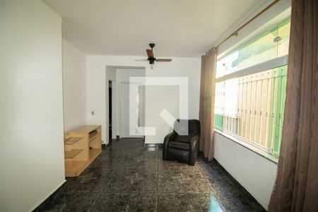 Sala de casa à venda com 3 quartos, 150m² em Parque Vitória, São Paulo