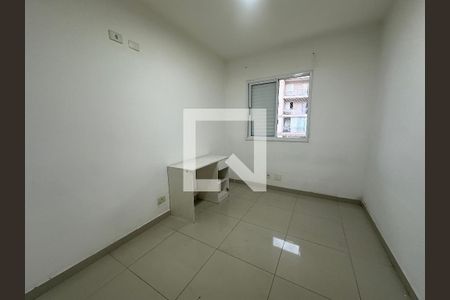 Quarto de apartamento para alugar com 2 quartos, 72m² em Jardim Tupanci, Barueri
