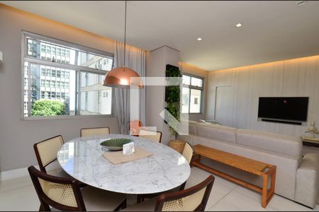 Sala de jantar de apartamento para alugar com 3 quartos, 140m² em Santo Agostinho, Belo Horizonte