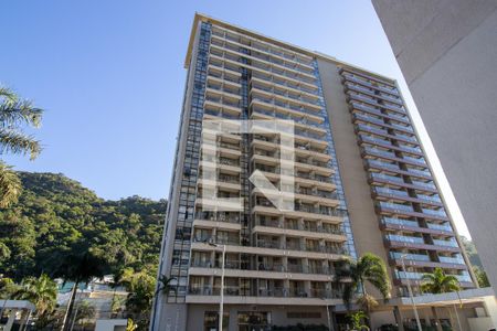 Apartamento para alugar com 68m², 2 quartos e 1 vagaFachada