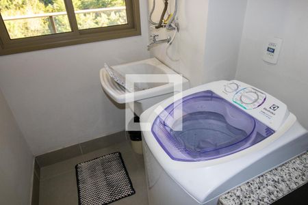 Área de Serviço de apartamento para alugar com 2 quartos, 68m² em Camorim, Rio de Janeiro