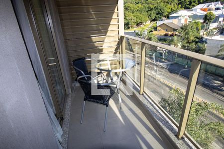 Apartamento para alugar com 68m², 2 quartos e 1 vagaVaranda