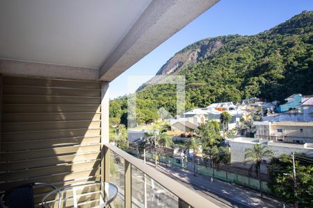 Apartamento para alugar com 68m², 2 quartos e 1 vagaVaranda