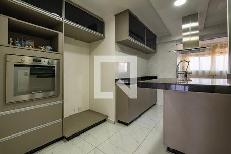 Apartamento à venda com 198m², 2 quartos e 3 vagasCozinha