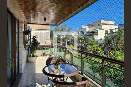 Varanda de apartamento para alugar com 3 quartos, 96m² em Recreio dos Bandeirantes, Rio de Janeiro