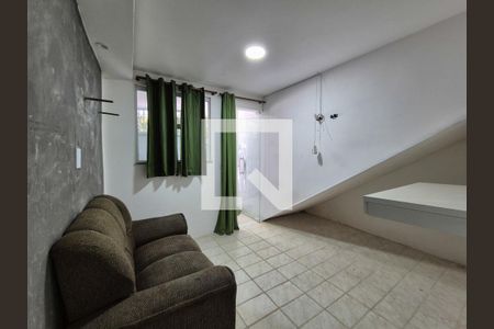 Sala de casa à venda com 1 quarto, 45m² em Recreio dos Bandeirantes, Rio de Janeiro