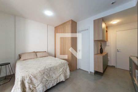 Quarto de kitnet/studio à venda com 1 quarto, 30m² em Jardim das Acácias, São Paulo