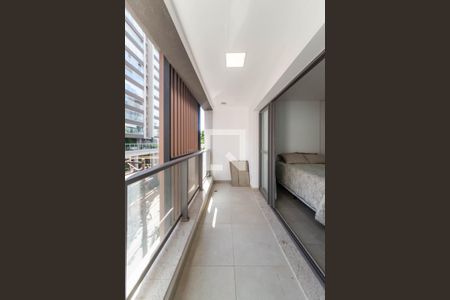 Varanda de kitnet/studio à venda com 1 quarto, 30m² em Jardim das Acácias, São Paulo