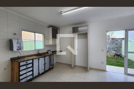 Cozinha de casa de condomínio para alugar com 3 quartos, 160m² em Jardim Carolina, Jundiaí