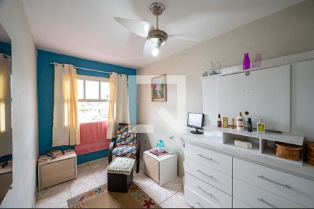 Casa à venda com 200m², 3 quartos e 2 vagas Casa à venda com 200m², 3 quartos e 2 vagasQuarto 2