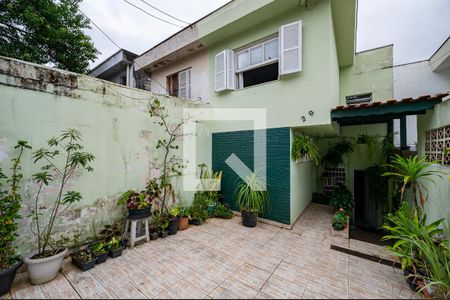 Casa à venda com 200m², 3 quartos e 2 vagas Casa à venda com 200m², 3 quartos e 2 vagasGaragem