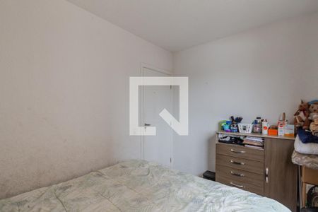 Quarto 1 de apartamento para alugar com 2 quartos, 45m² em Ipanema, Porto Alegre