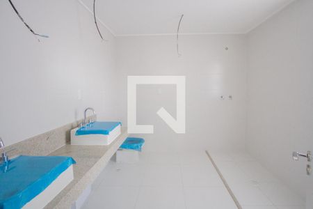 Apartamento à venda com 365m², 4 quartos e 6 vagasBanheiro Suíte 2