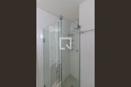 Apartamento à venda com 130m², 3 quartos e 2 vagasBanheiro 
