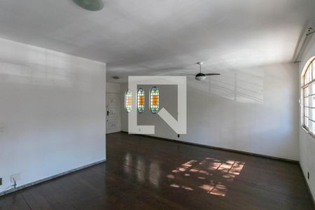 Sala de apartamento à venda com 3 quartos, 130m² em Santo Antônio, Belo Horizonte