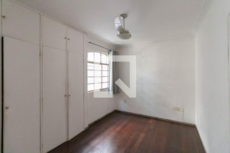 Apartamento à venda com 130m², 3 quartos e 2 vagasQuarto 