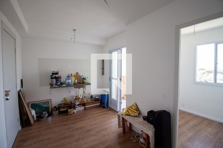 Sala/Cozinha de apartamento à venda com 2 quartos, 30m² em Cidade Antônio Estevão de Carvalho, São Paulo